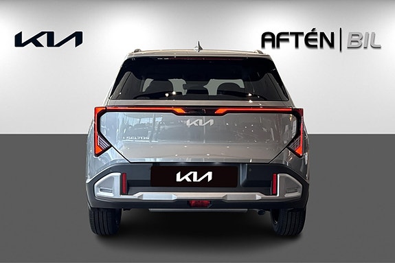 Kia Seltos 6 of 21