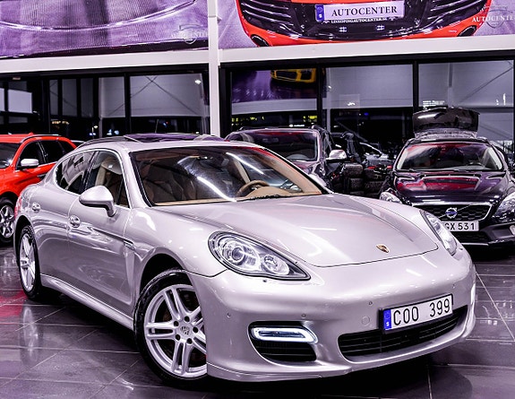 Porsche Panamera Turbo 2 of 30