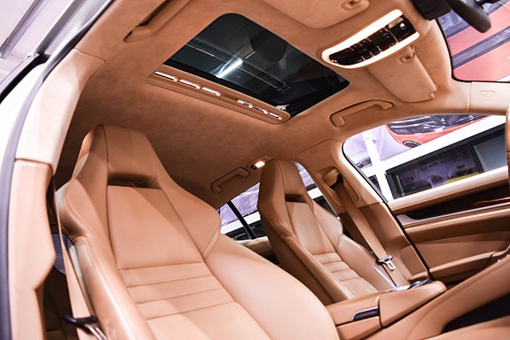 Porsche Panamera Turbo 17 of 30