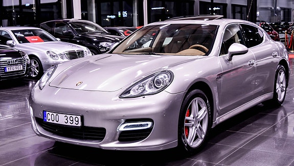 Porsche Panamera Turbo 6 of 30
