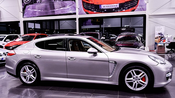 Porsche Panamera Turbo 7 of 30