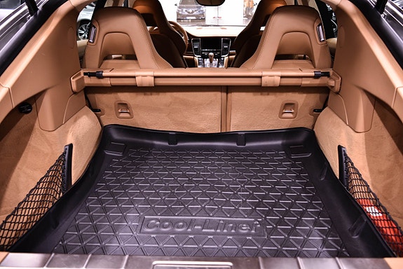 Porsche Panamera Turbo 27 of 30