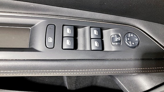 Peugeot 3008 14 of 16