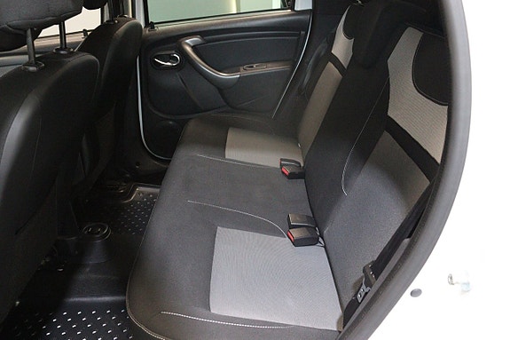 Dacia Duster 13 of 19