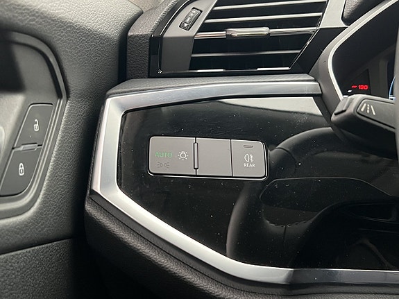 Audi Q3 18 of 24