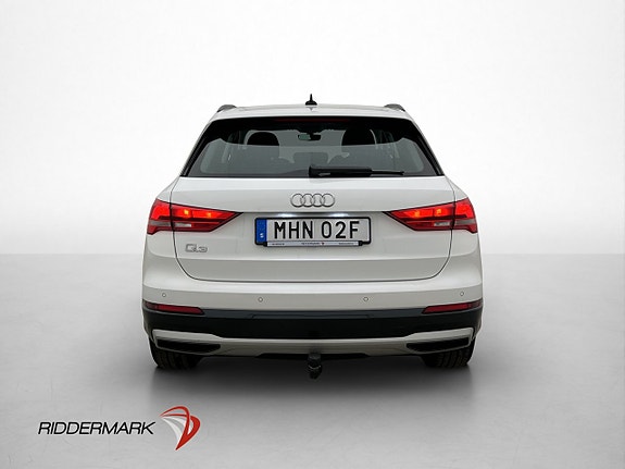 Audi Q3 6 of 24