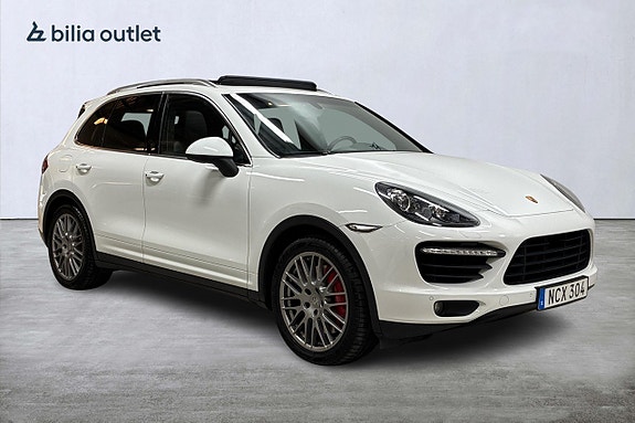 Porsche Cayenne Turbo 4 of 30