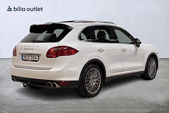 Porsche Cayenne Turbo 6 of 30
