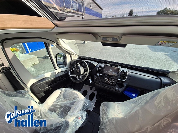 Adria TWIN SELECT 640 SLB - FIAT 6E 2,2 140HP 35H 17 of 27