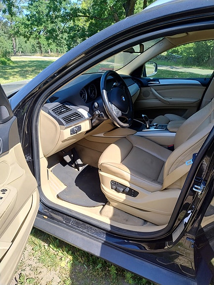 BMW X6 7 of 11