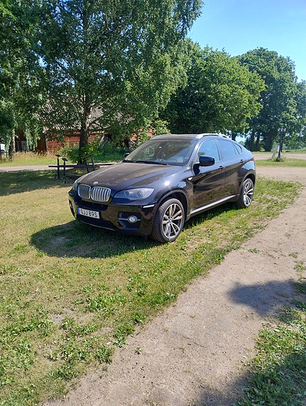 BMW X6 11 of 11