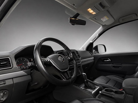 Volkswagen Amarok 13 of 24