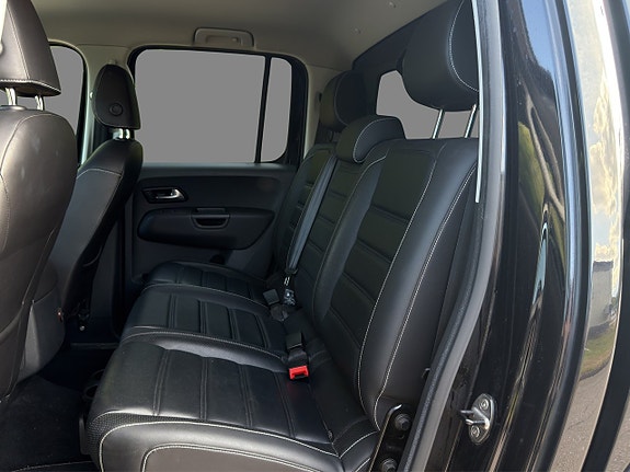 Volkswagen Amarok 21 of 24