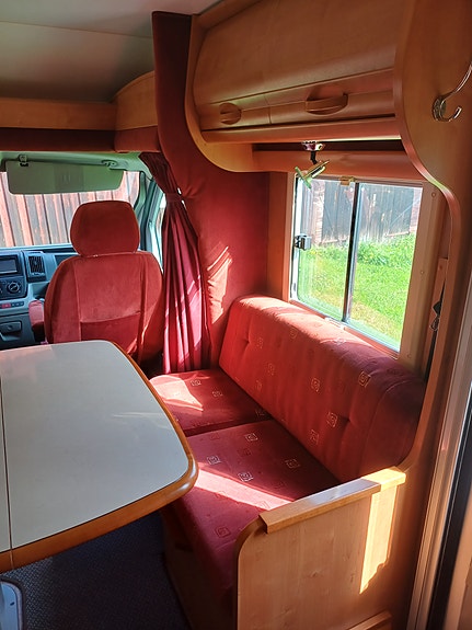 Rapido 7086 F 7 of 13
