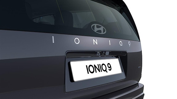 Hyundai Ioniq 9 5 of 7