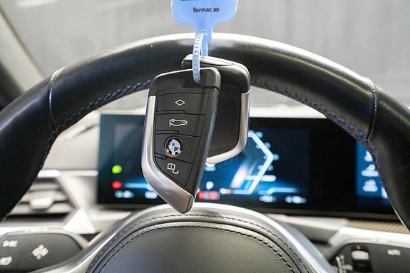 BMW i4 30 of 30