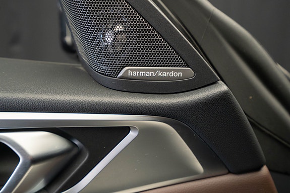 BMW i4 17 of 30