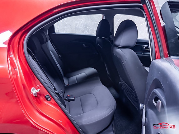 Kia Rio 16 of 26