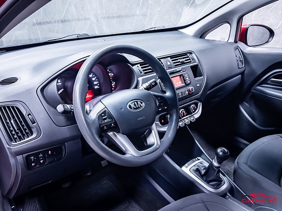 Kia Rio 12 of 26