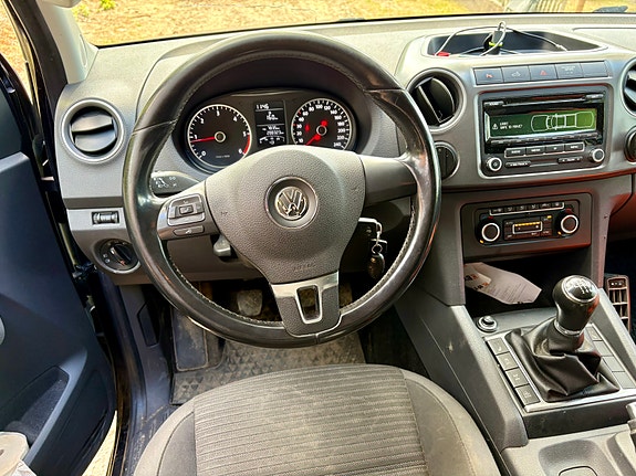Volkswagen Amarok 6 of 9