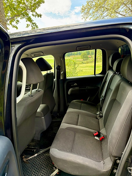 Volkswagen Amarok 3 of 9