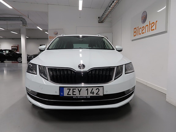 Skoda Octavia 10 of 30