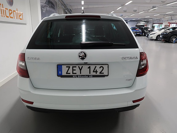 Skoda Octavia 7 of 30