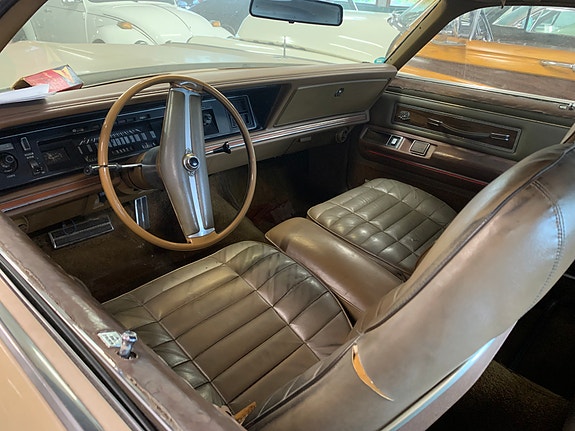 Chrysler New Yorker 3 of 11