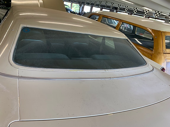 Chrysler New Yorker 6 of 11