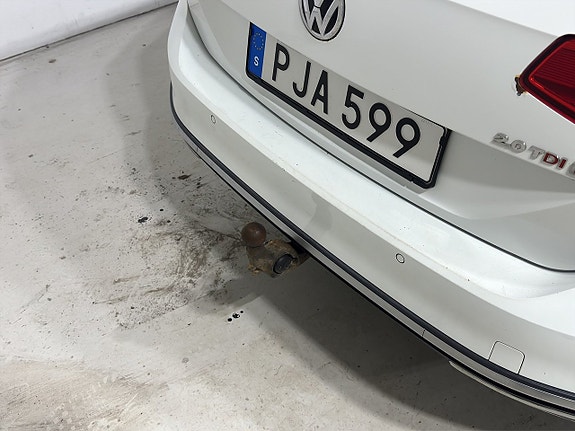 Volkswagen Passat Alltrack 12 of 20