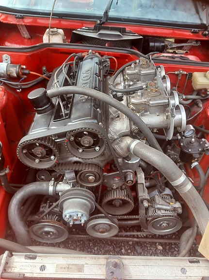 Porsche 944 4 of 7