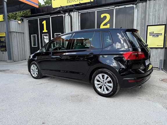 Volkswagen Golf Sportsvan 8 of 12