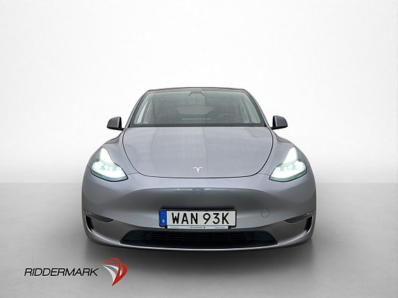 Tesla Model Y 3 of 30