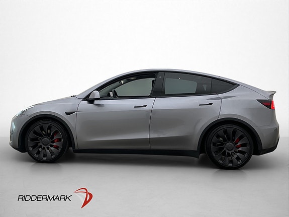 Tesla Model Y 5 of 30