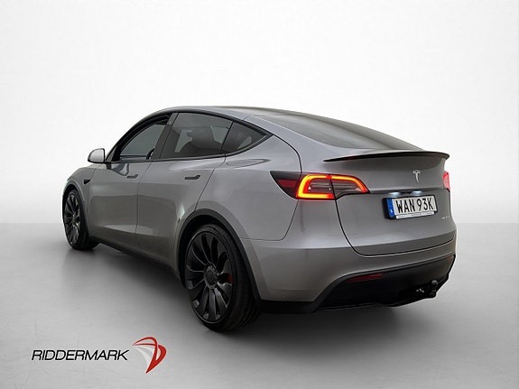 Tesla Model Y 6 of 30