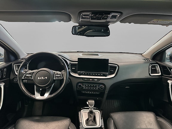 Kia XCeed 7 of 17
