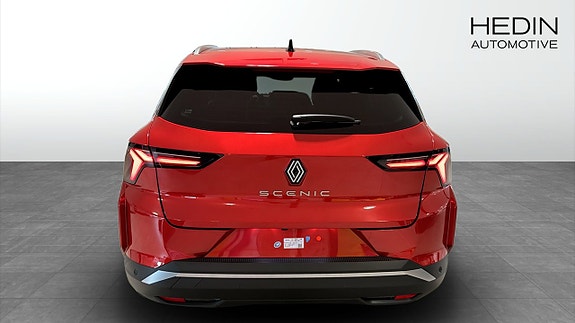 Renault Scenic E-Tech 7 of 9
