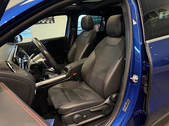 Mercedes-Benz GLA200 10 of 30