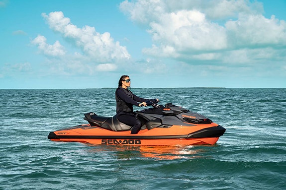 NYHET! Sea-Doo RXT X 350. Förbeställ idag!
