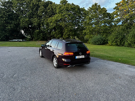 Volkswagen Golf VII 6 of 8