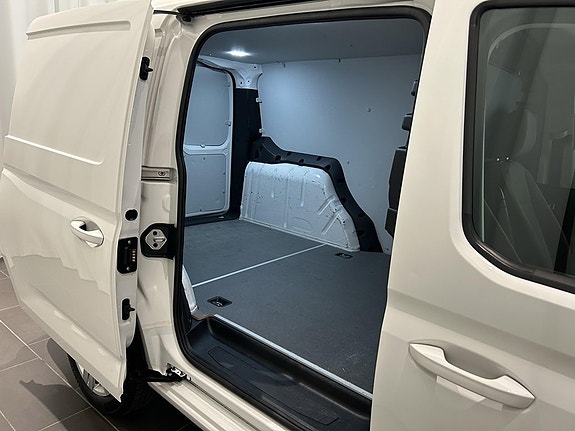 Volkswagen Caddy 5 of 11