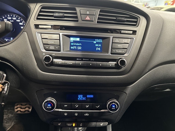 Hyundai i20 15 of 16