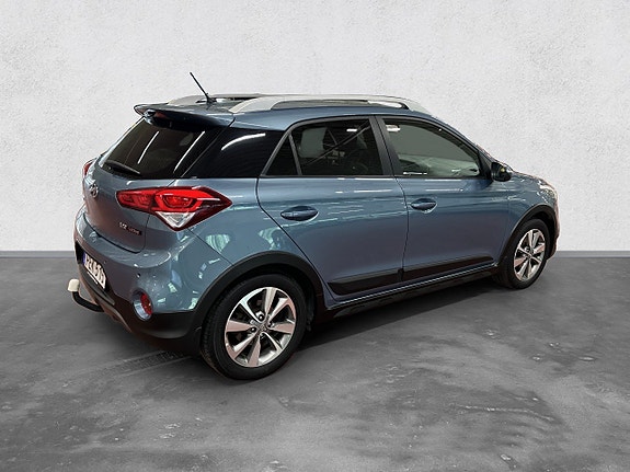 Hyundai i20 5 of 16