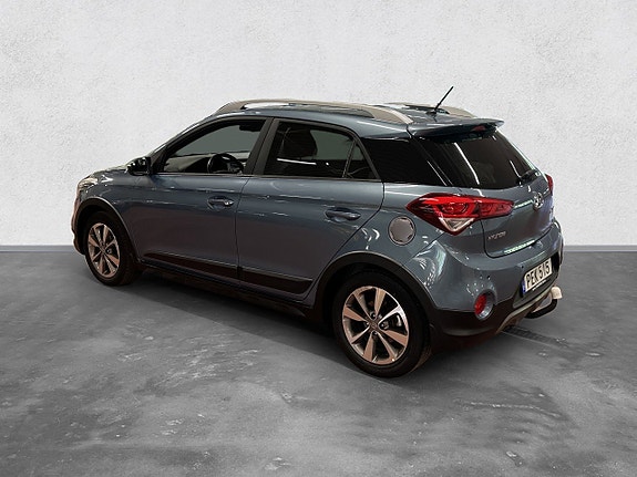 Hyundai i20 3 of 16