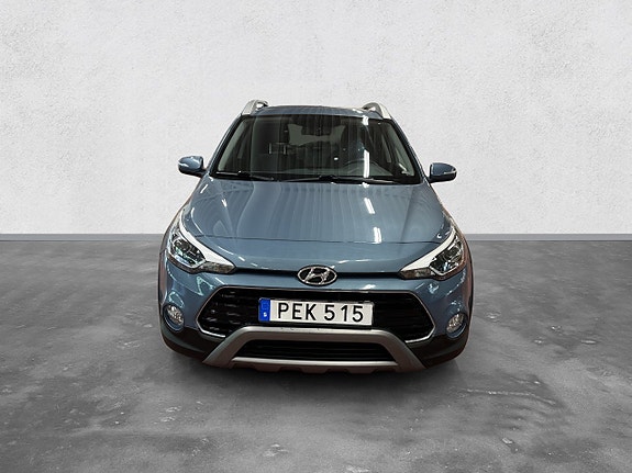 Hyundai i20 8 of 16