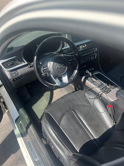 Kia Optima 4 of 6