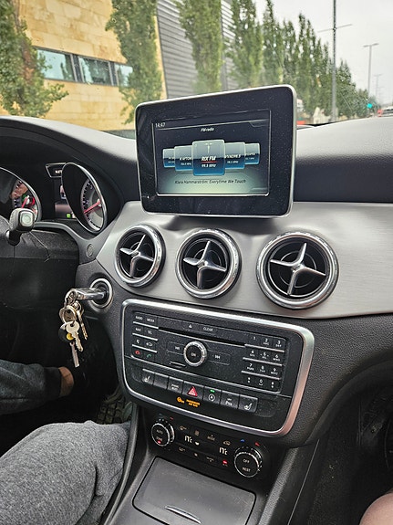 Mercedes-Benz GLA220 d 5 of 6