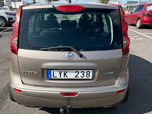 Nissan Note 3 of 9
