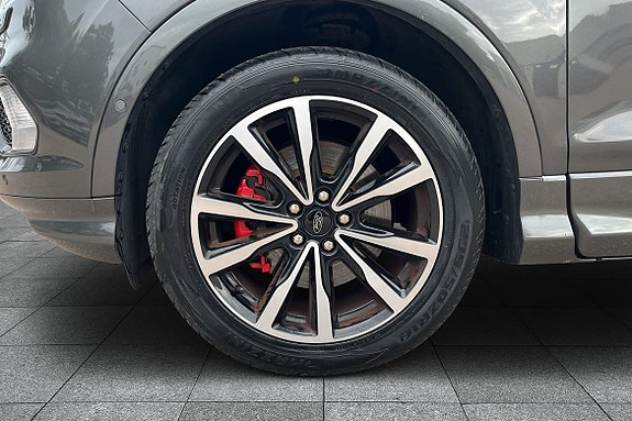 Ford Kuga 8 of 18