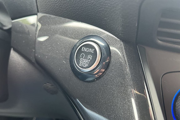 Ford Kuga 17 of 18